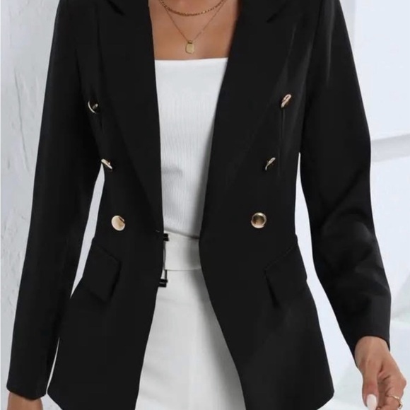 Boutique Jackets & Blazers - Chic Black Double-Breasted Women's Blazer